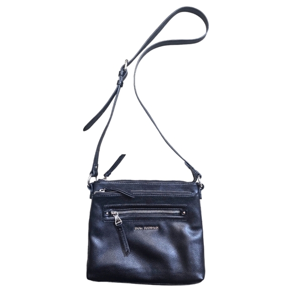 Dana Buchman Handbags - Dana Buchman black crossbody with adjustable strap.